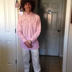 Meet your Posher, Troy